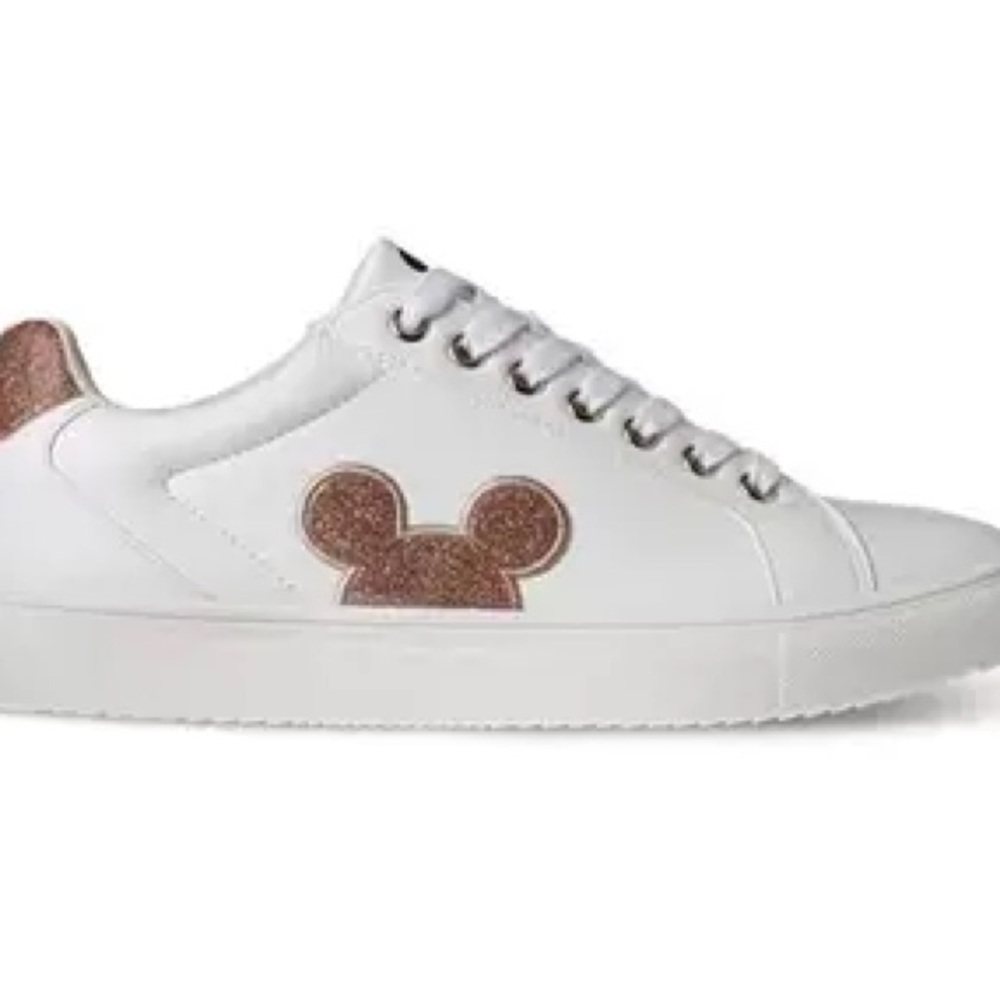 NIB- Disney tennis shoes size 7